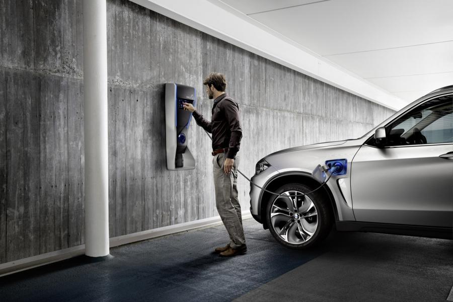 Детали экстерьера BMW X5 eDrive Concept (F15) 2013 года  (фото 14 из 24)